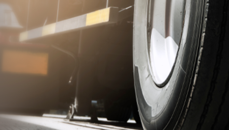 linehaul logistics mobile hero image